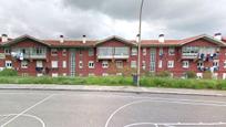 Vista exterior de Pis en venda en Avilés