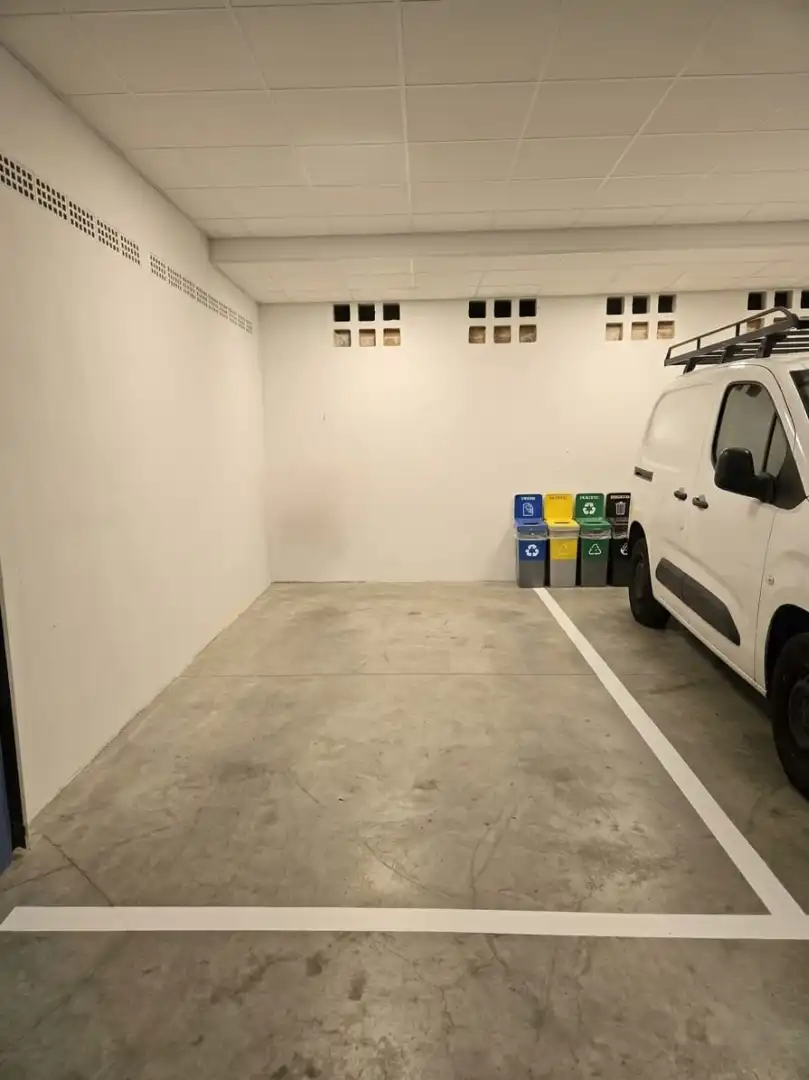 Parkplatz von Wohnung zum Verkauf in Rincón de la Victoria mit Klimaanlage, Terrasse und Abstellraum