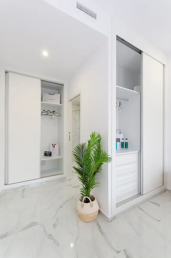 Habitación de Casa o chalet en venta en Torrevieja con Aire acondicionado, Jardín privado y Terraza