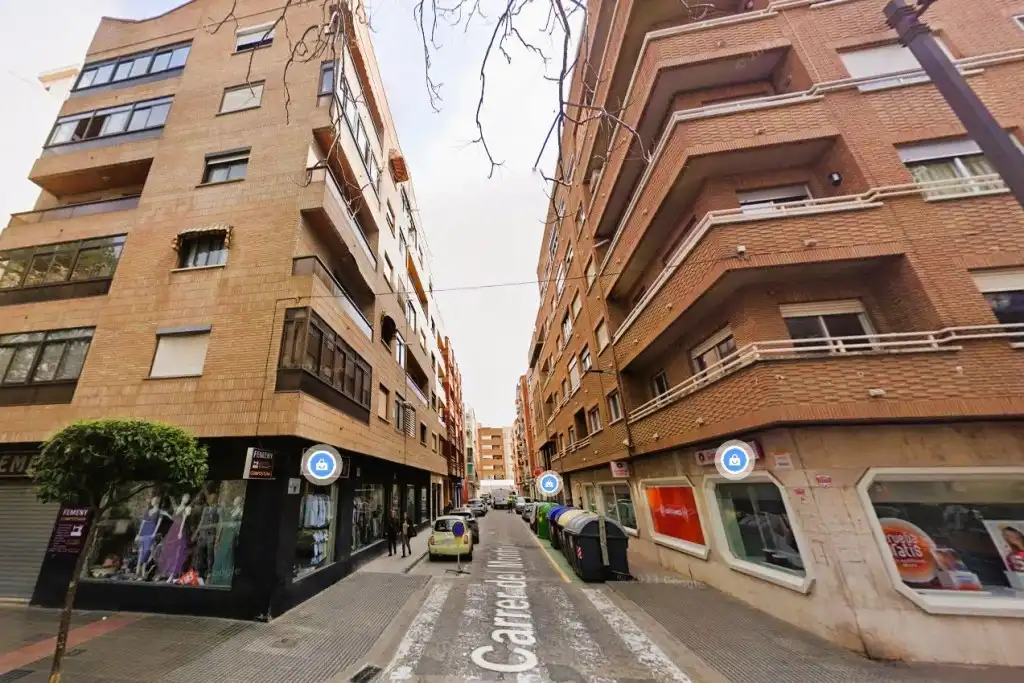 Vista exterior de Piso en venta en Torrent con Balcón