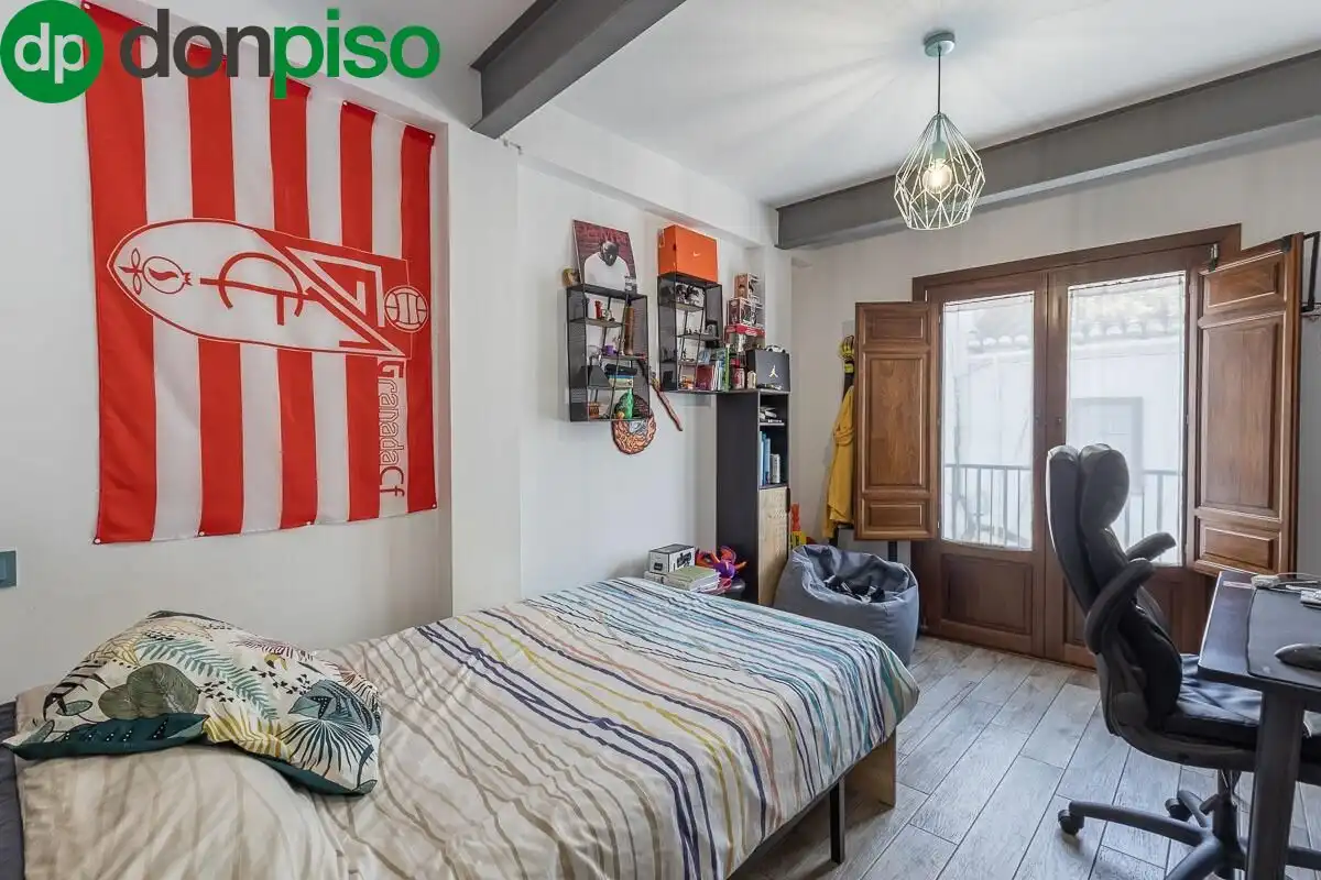 Bedroom of Houses for sale in Granada  with Heating and Terrace