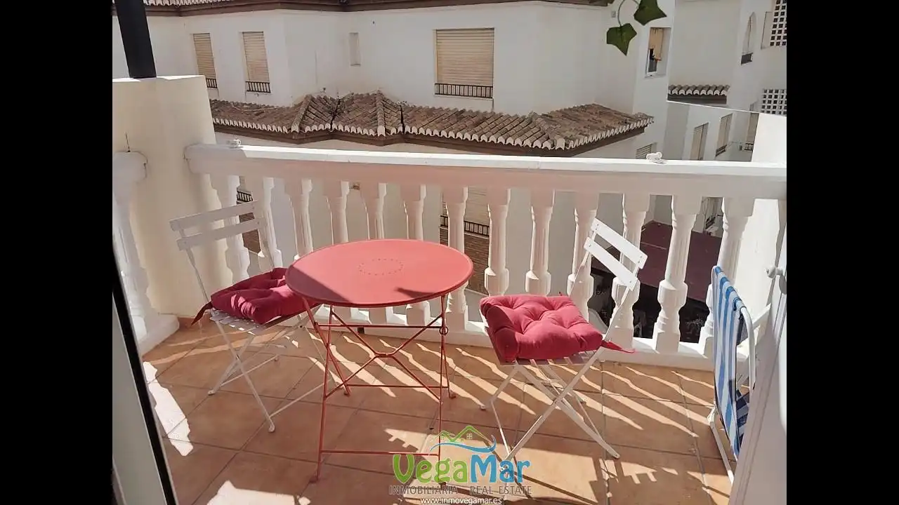 Flat for rent in La Herradura centro