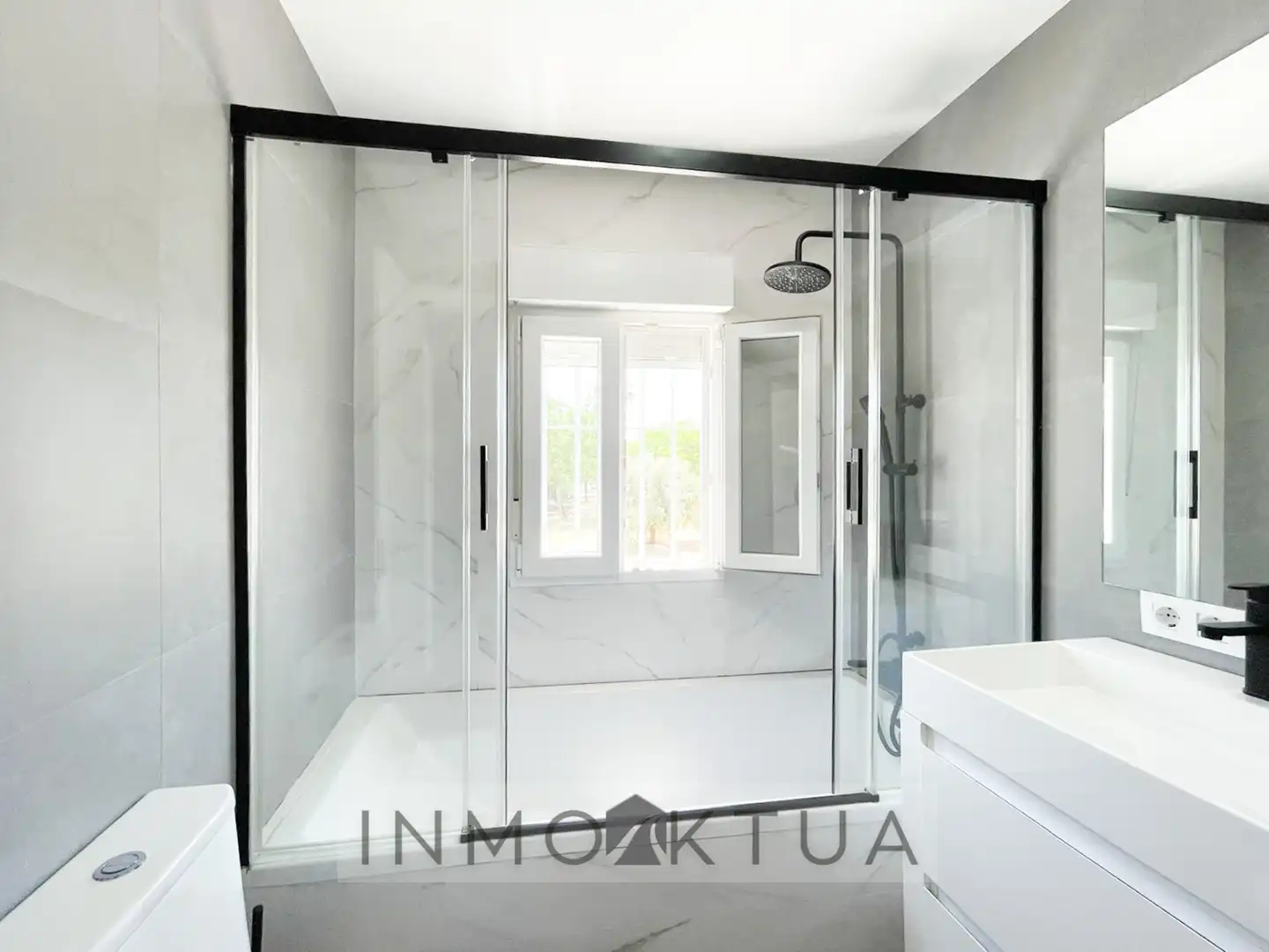 Bathroom of Detached homes for sale in Jerez de la Frontera  with Air Conditioner, Private garden and Terrace