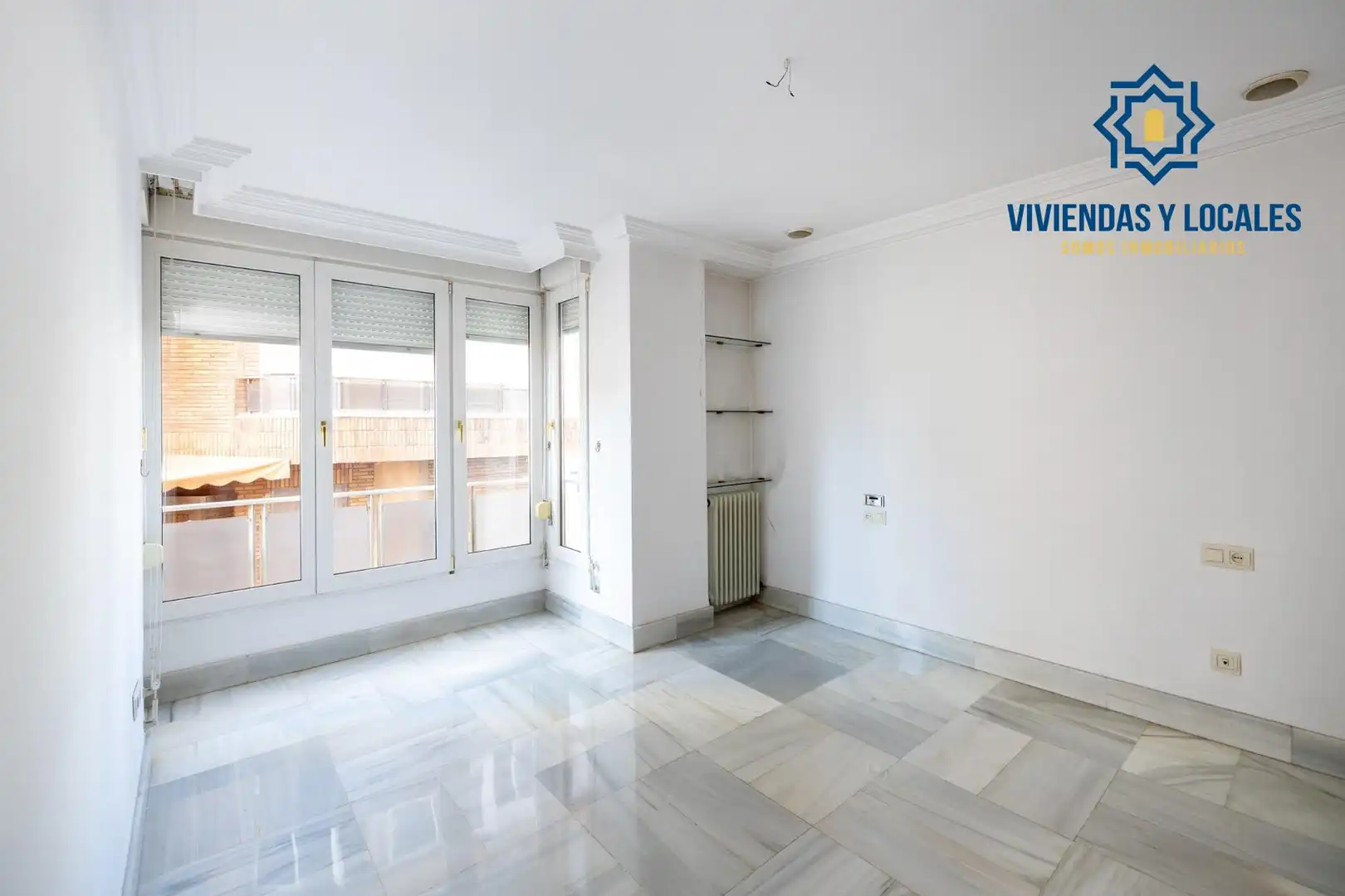 Bedroom of Flat for sale in Granada