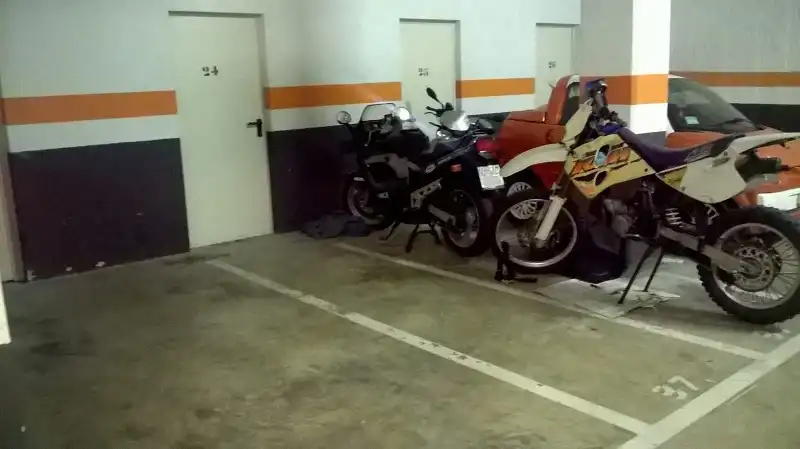 Aparcament amb ascensor en venda a C/ Elionor Vinyerta, imagen 10