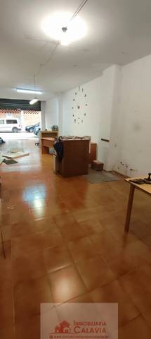 Local comercial en Venta en Baeza