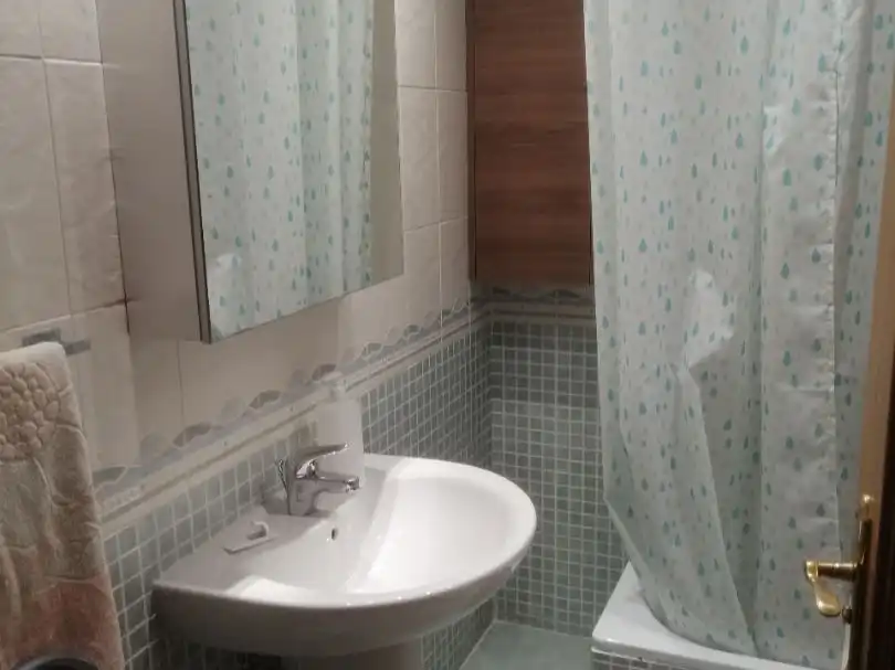 Bany de Pis en venda en Valladolid Capital amb Piscina