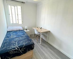 Bedroom of Flat to share in L'Hospitalet de Llobregat  with Furnished and Washing machine