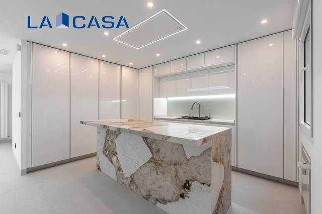 Piso en Venta en Calle Marqués de la Valdavia en Palos de Moguer