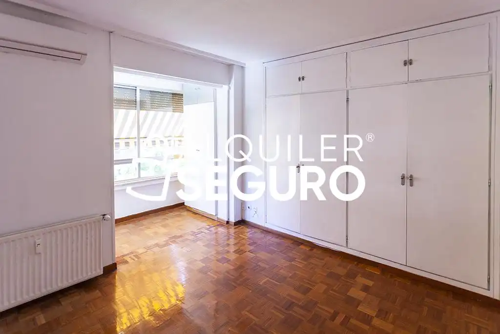 Flat with lift to rent in Menendez Pidal, imagen 11