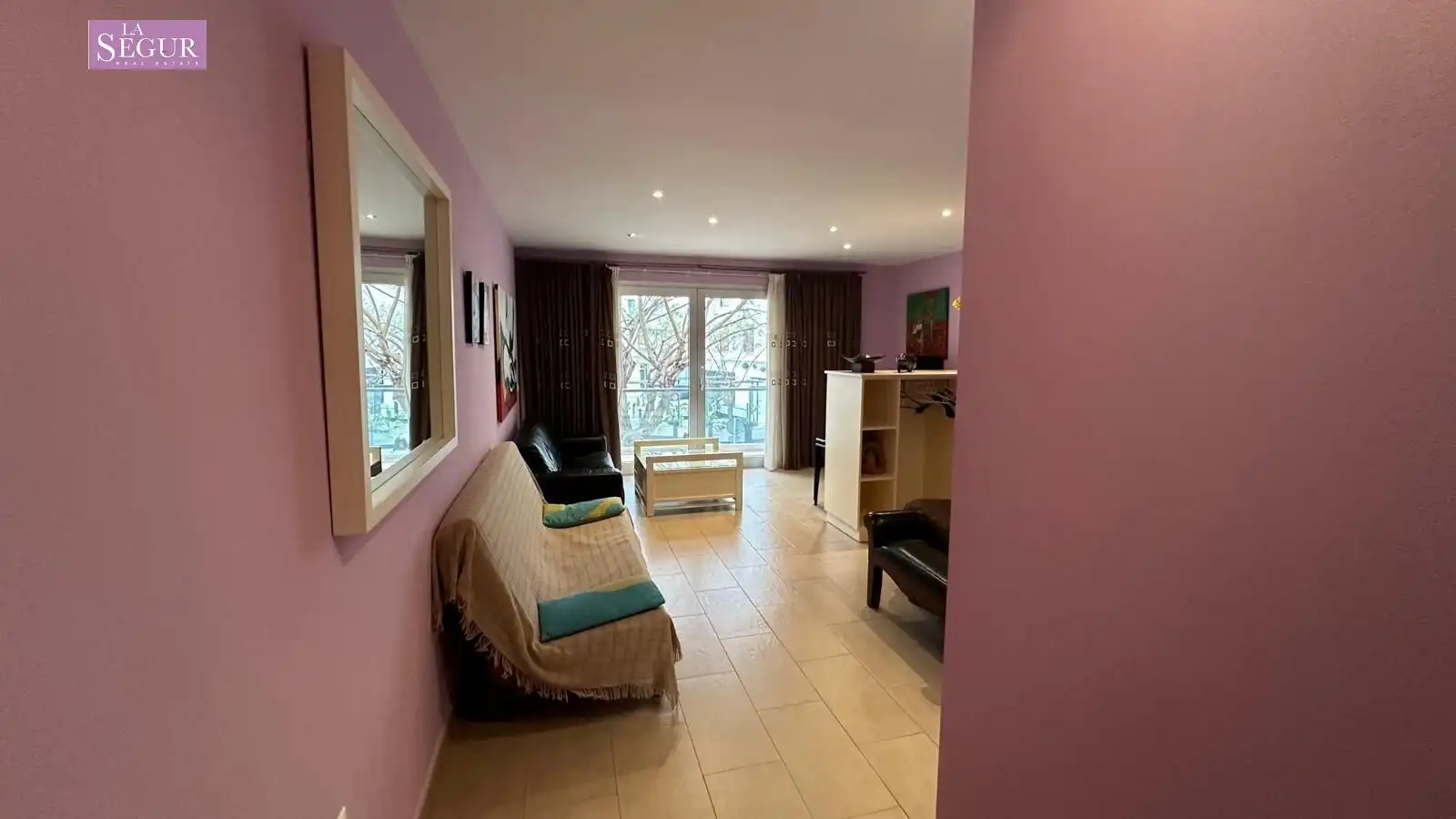 Sala d'estar de Dúplex en venda en Conil de la Frontera amb Terrassa, Traster i Moblat