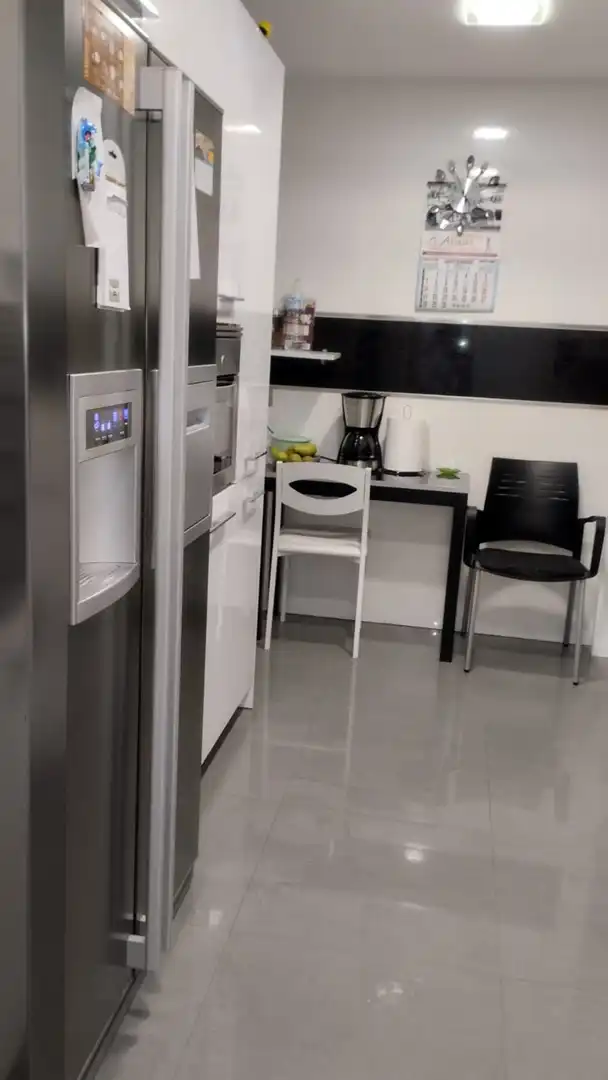 Flat with terrace for sale in Oeste, imagen 2