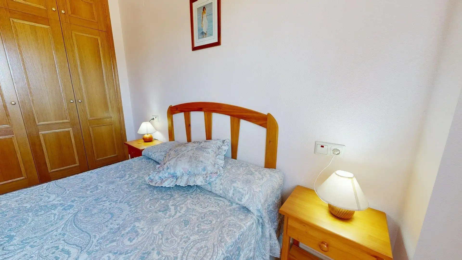 Dormitori de Apartament en venda en Elche / Elx amb Aire condicionat, Terrassa i Moblat