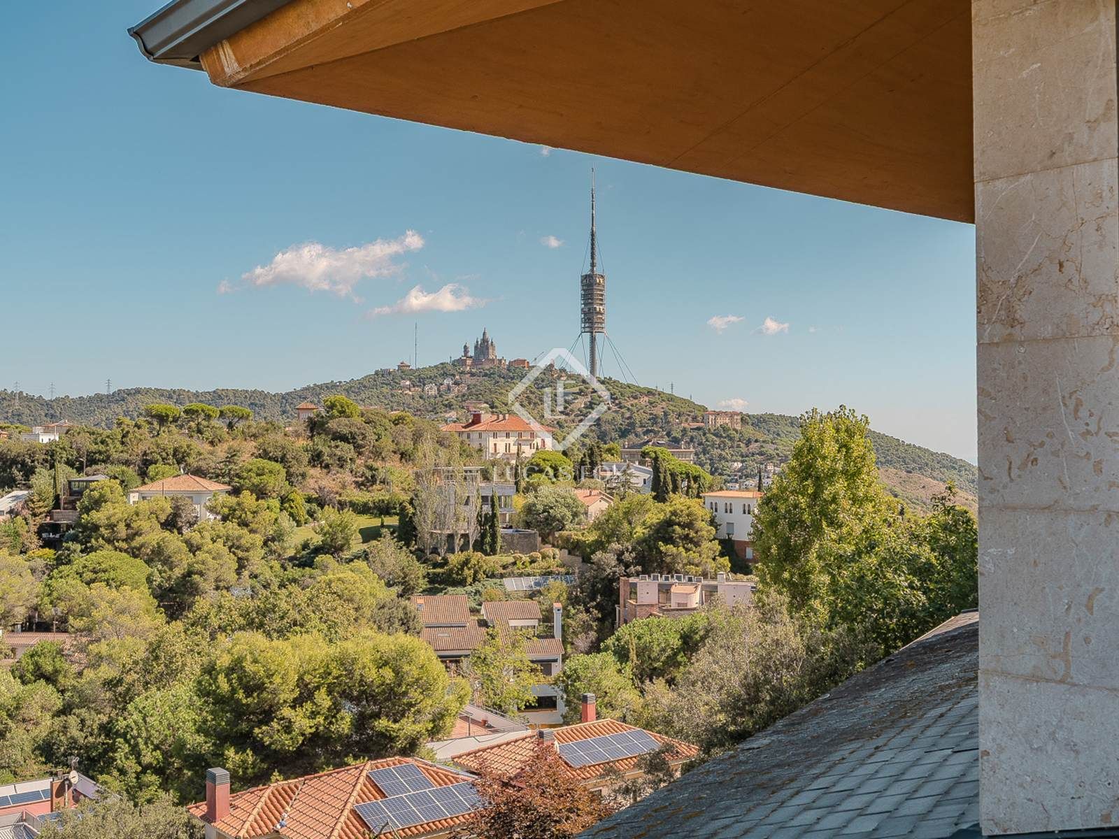 Vista exterior de Casa o chalet en venta en Sant Feliu de Llobregat con Aire acondicionado, Calefacción y Jardín privado