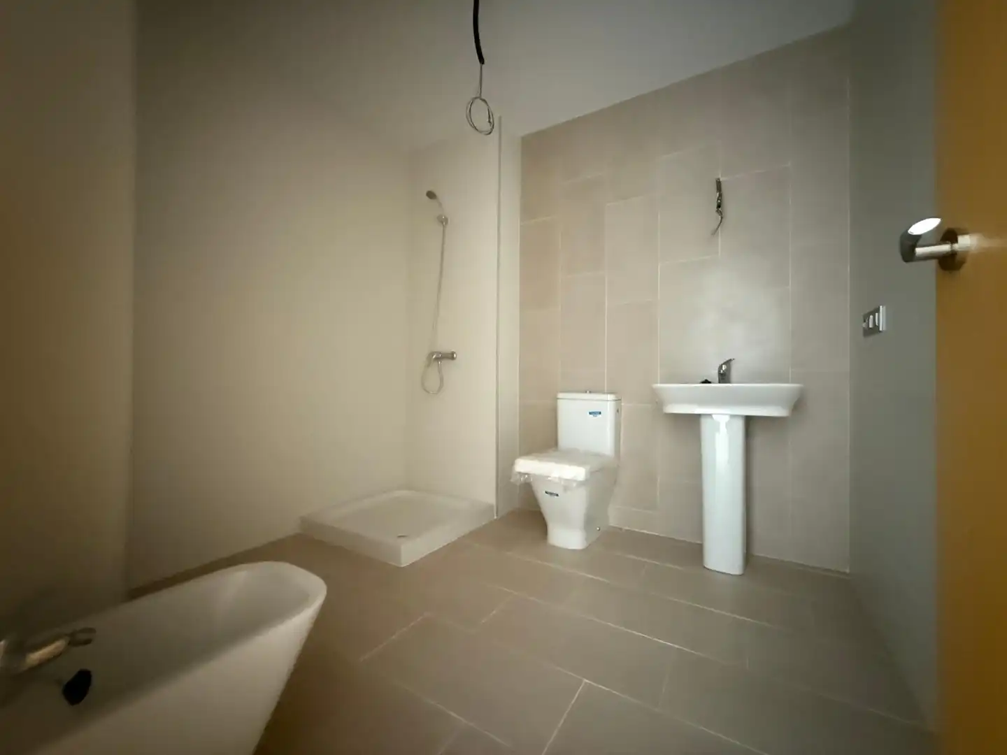 Bathroom of Flat for sale in Tocina  with Terrace and Storage room