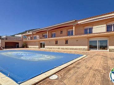 House with garden for sale in Pau