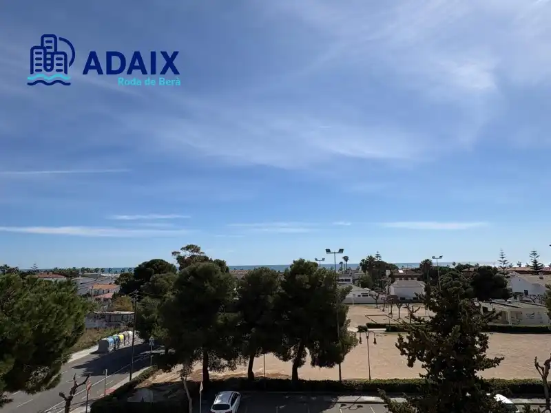 Exterior view of Flat for sale in Roda de Berà  with Oven and Balcony