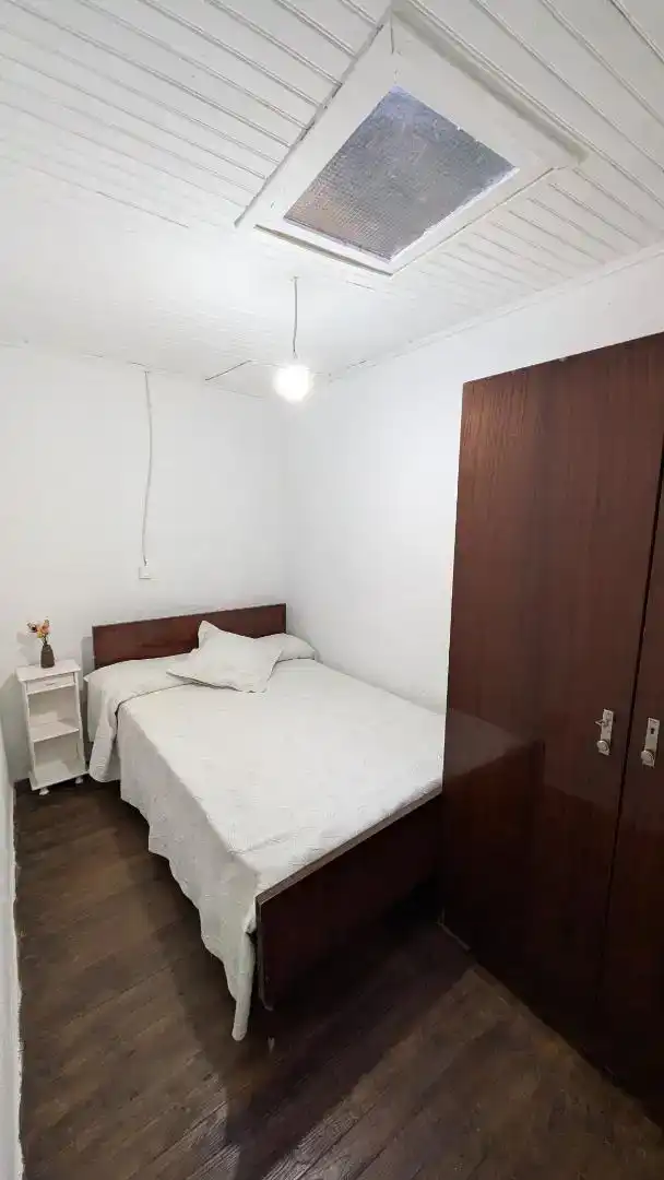 Dormitori de Casa adosada en venda en Calvos de Randín amb Moblat i Balcó