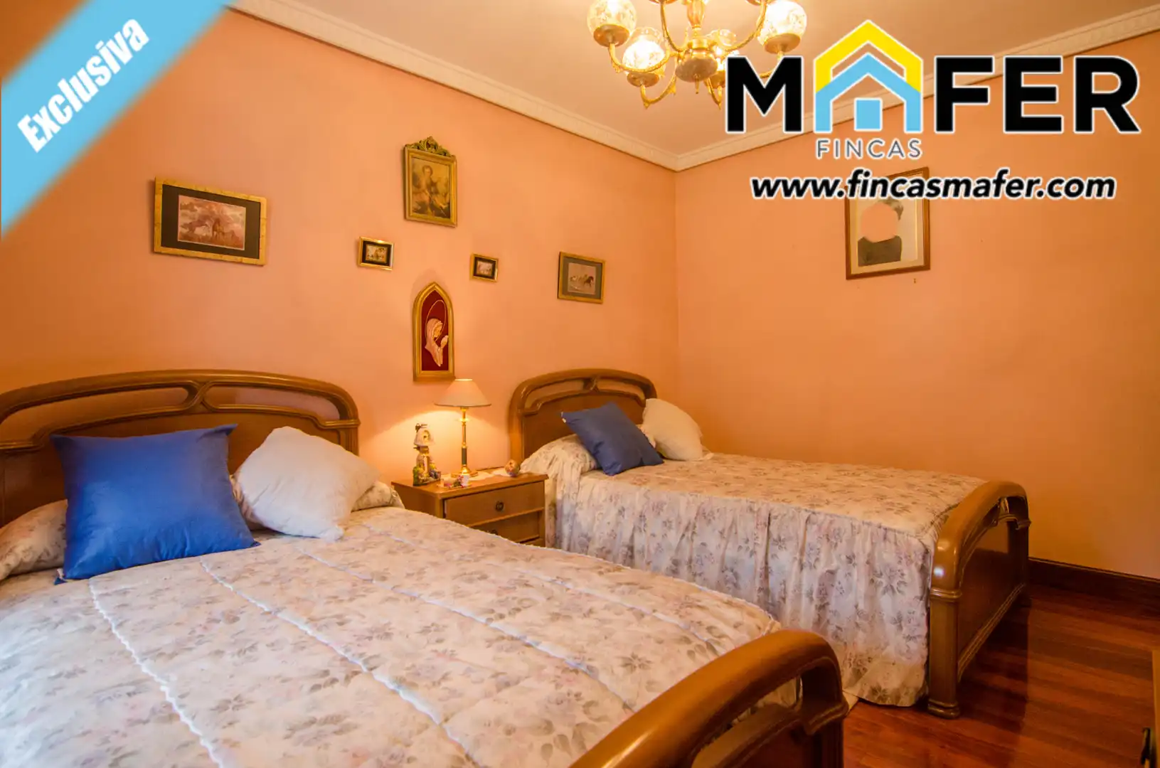 Habitación de Casa adosada en venta en Ruesga con Calefacción, Parquet y Balcón