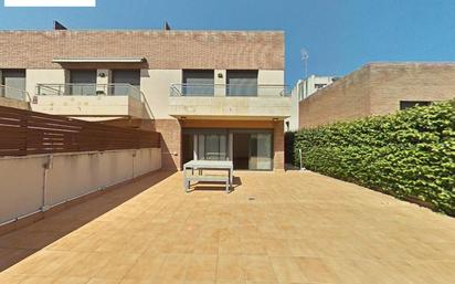 Garden of Single-family semi-detached for sale in El Masnou  with Air Conditioner and Swimming Pool