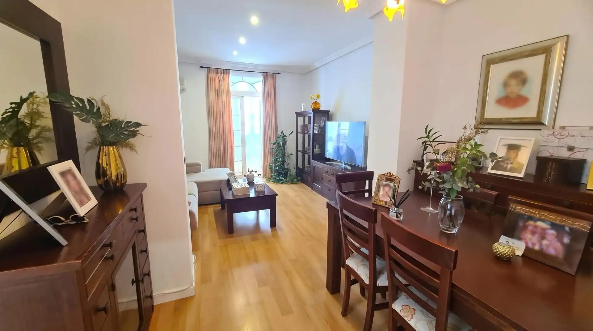 Sala d'estar de Pis en venda en Cádiz amb Aire condicionat, Traster i Balcó