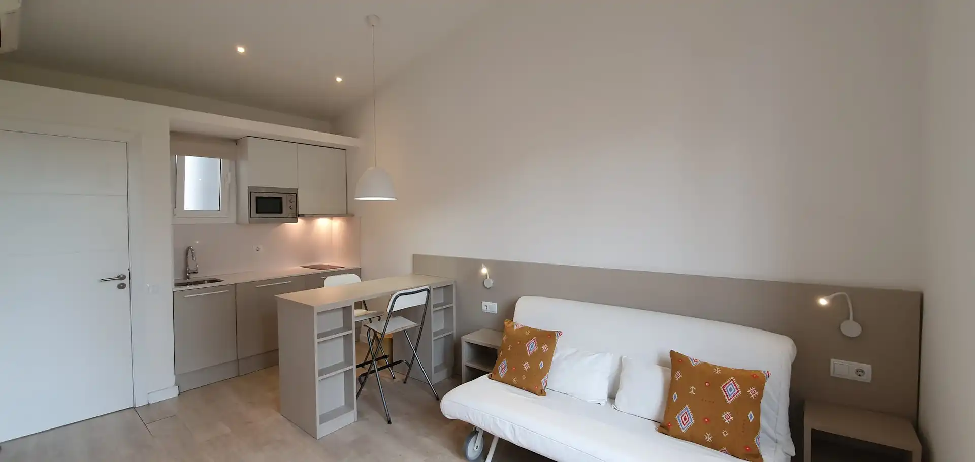 Habitación de Piso de alquiler en Barcelona con Aire acondicionado, Calefacción y Amueblado