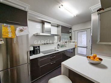 Appartamento con ascensore in vendita a Avenida da Constitución 27