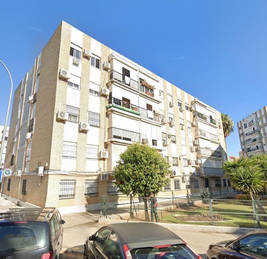 Exterior view of Flat for sale in  Sevilla Capital  with Terrace and Balcony