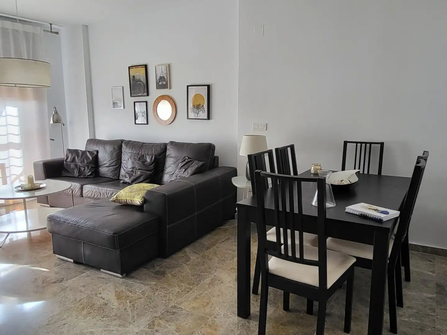 Sala d'estar de Pis de lloguer en Málaga amb Aire condicionat, Terrassa i Piscina