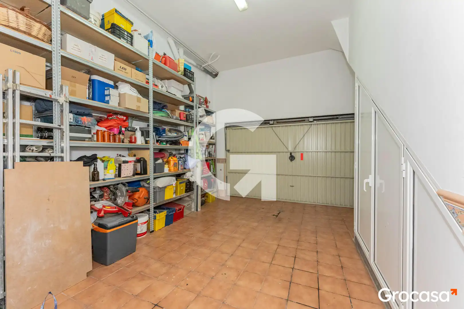 Casa adosada en venda en Cornellà de Llobregat amb Aire condicionat, Calefacció i Terrassa