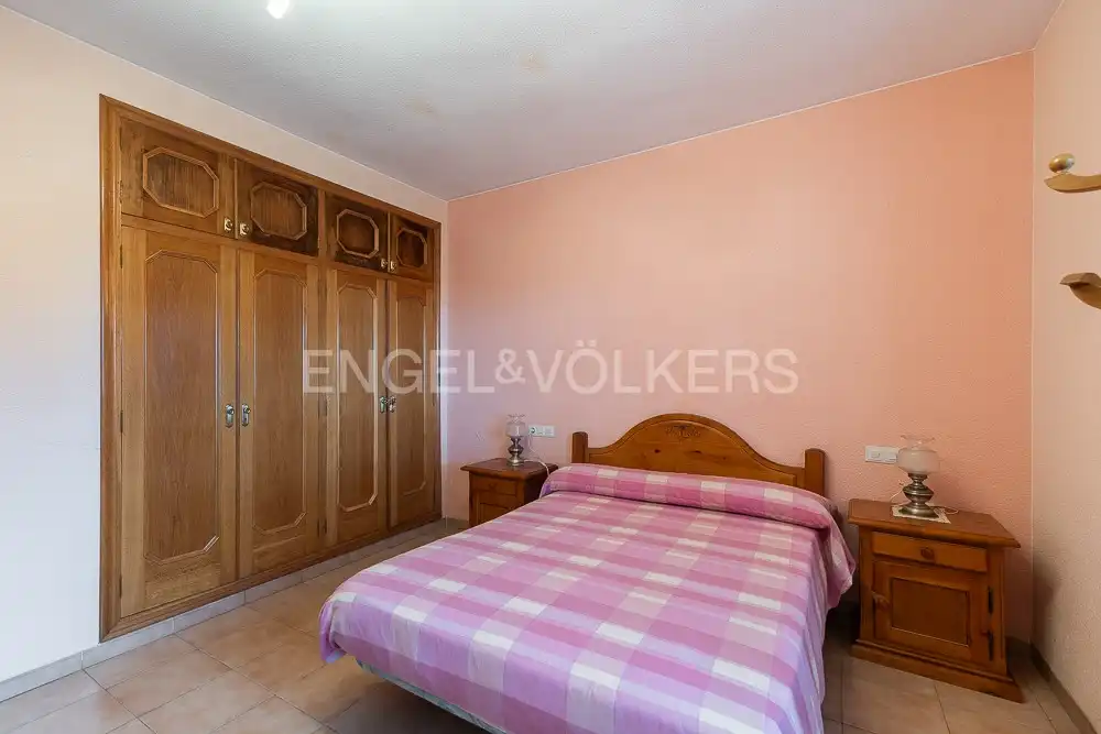 Habitación de Casa o chalet en venta en Alzira con Aire acondicionado, Calefacción y Jardín privado