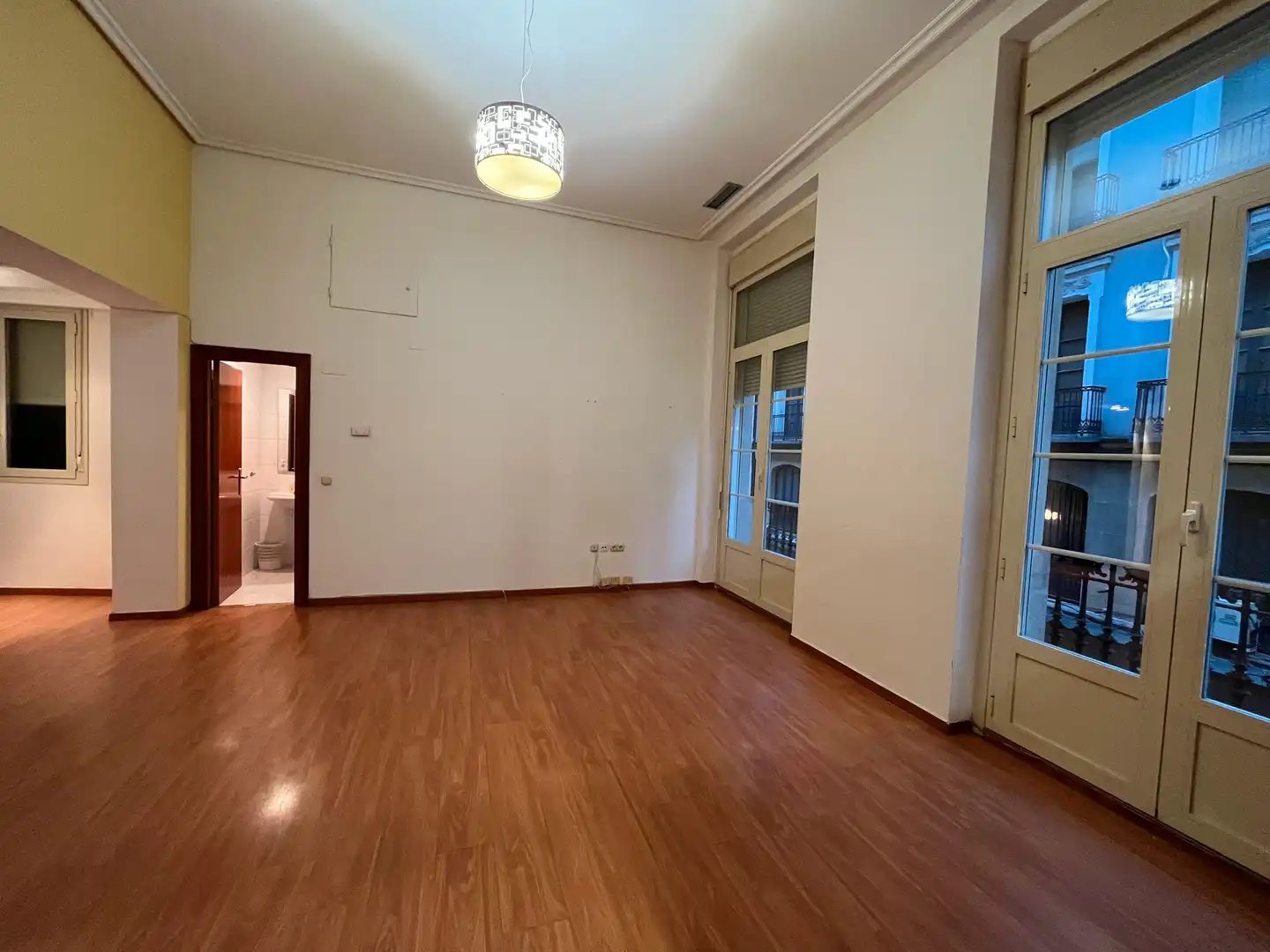 Wohnzimmer von Geschaftsraum zur Miete in Huesca