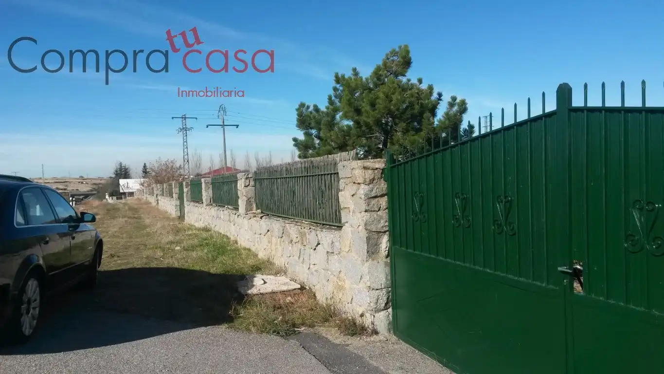 Terreno industrial en venta en Palazuelos de Eresma