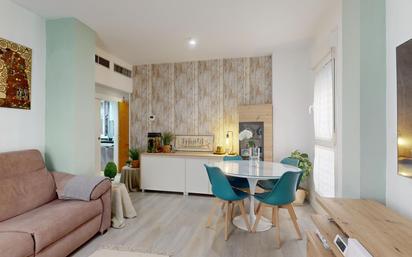 Living room of Flat for sale in  Sevilla Capital  with Heating and Terrace