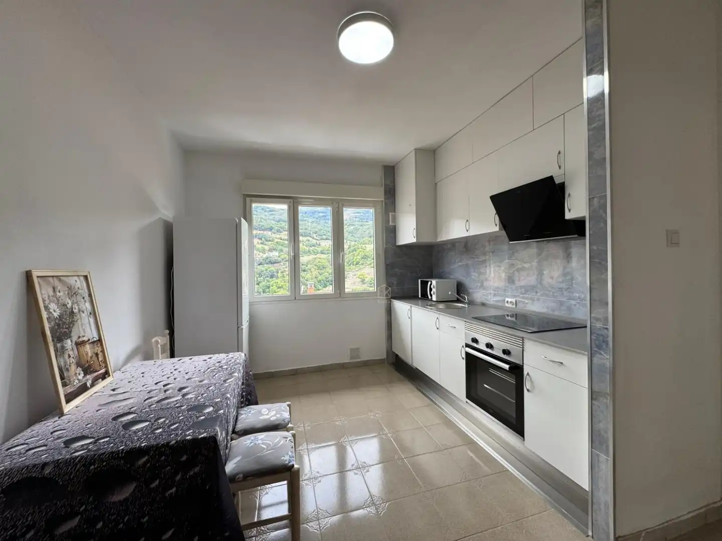 Kitchen of Flat for sale in Aller  with Storage room