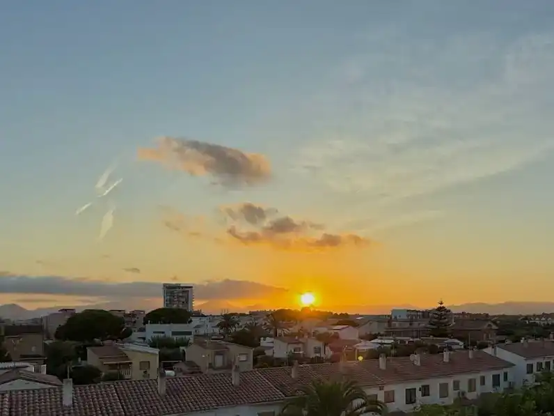 Vista exterior de Pis en venda en Cambrils amb Aire condicionat, Piscina i Balcó