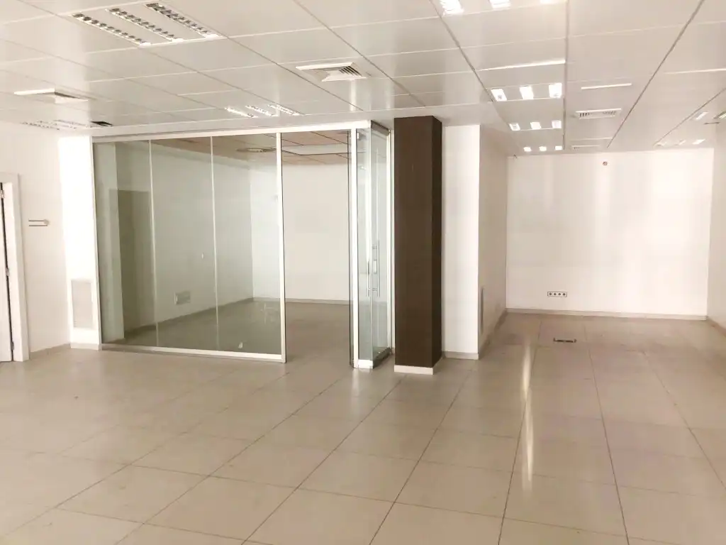 Local comercial de lloguer a Avenida de Valladolid, imagen 3