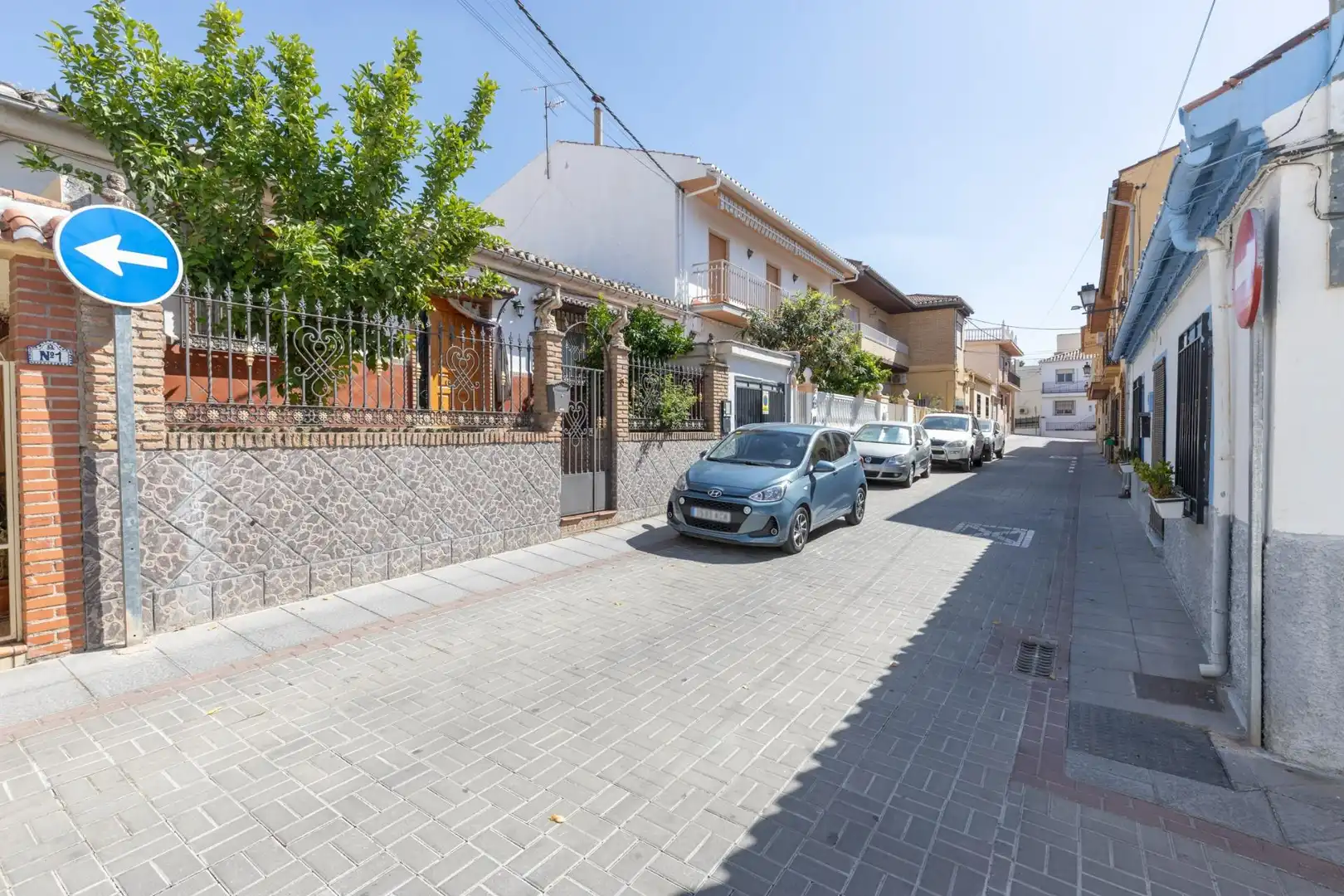 Vista exterior de Casa o xalet en venda en La Zubia amb Aire condicionat