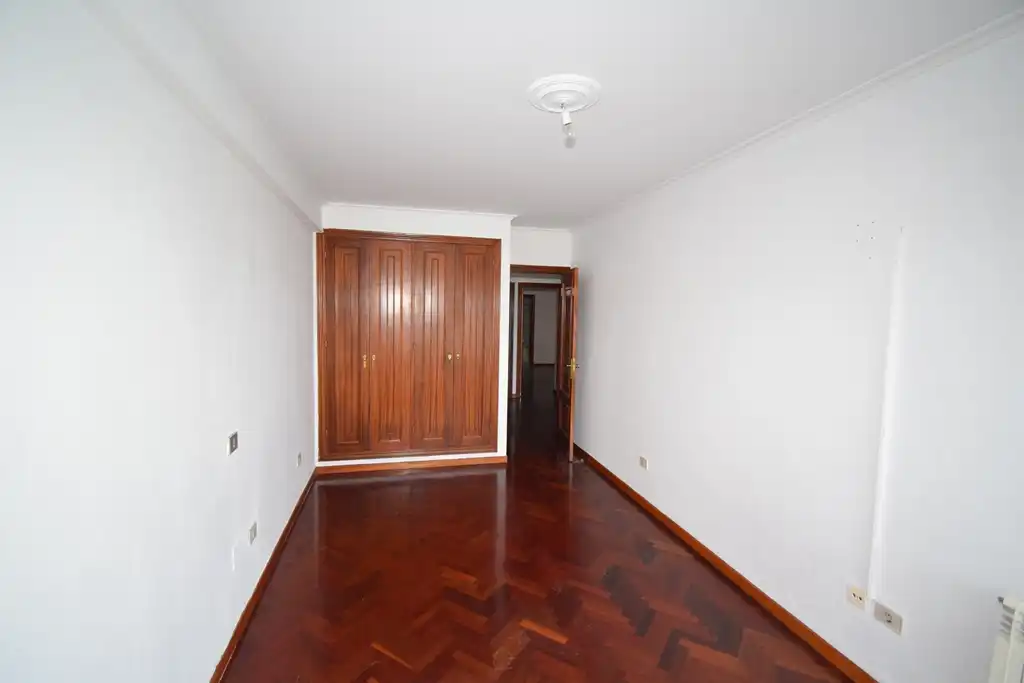 Bedroom of Detached homes for sale in Sada (A Coruña)  with Heating, Parquet flooring and Oven