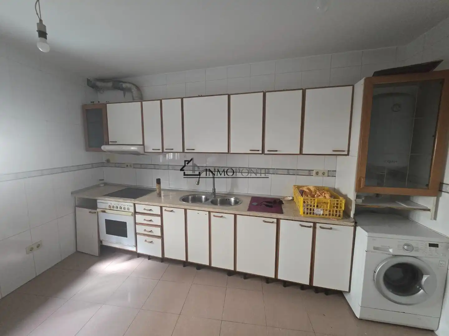 Cocina de Casa adosada en venta en Marín con Terraza, Trastero y Balcón