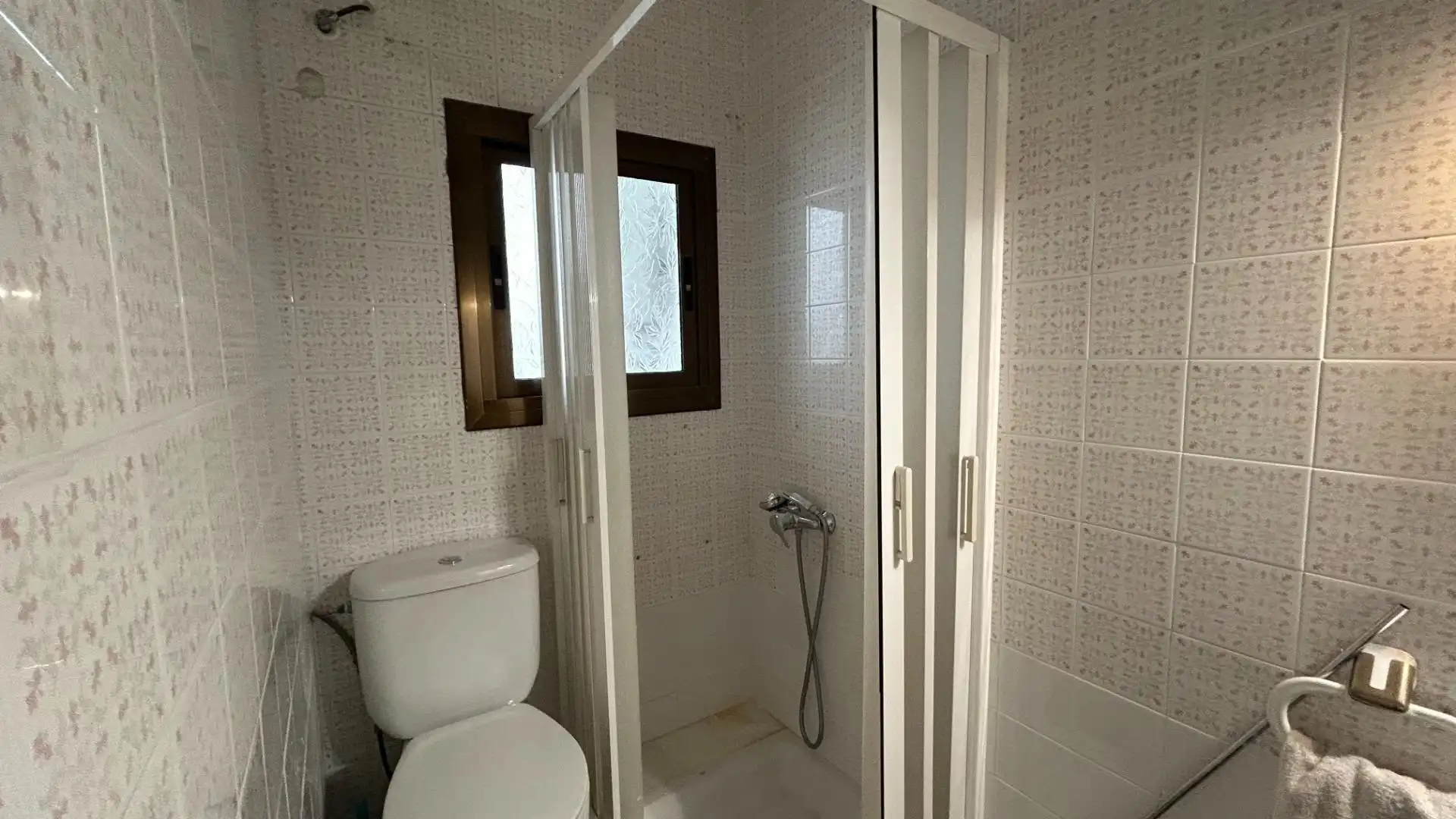 Baño de Piso en venta en Valencia con Aire acondicionado y Balcón