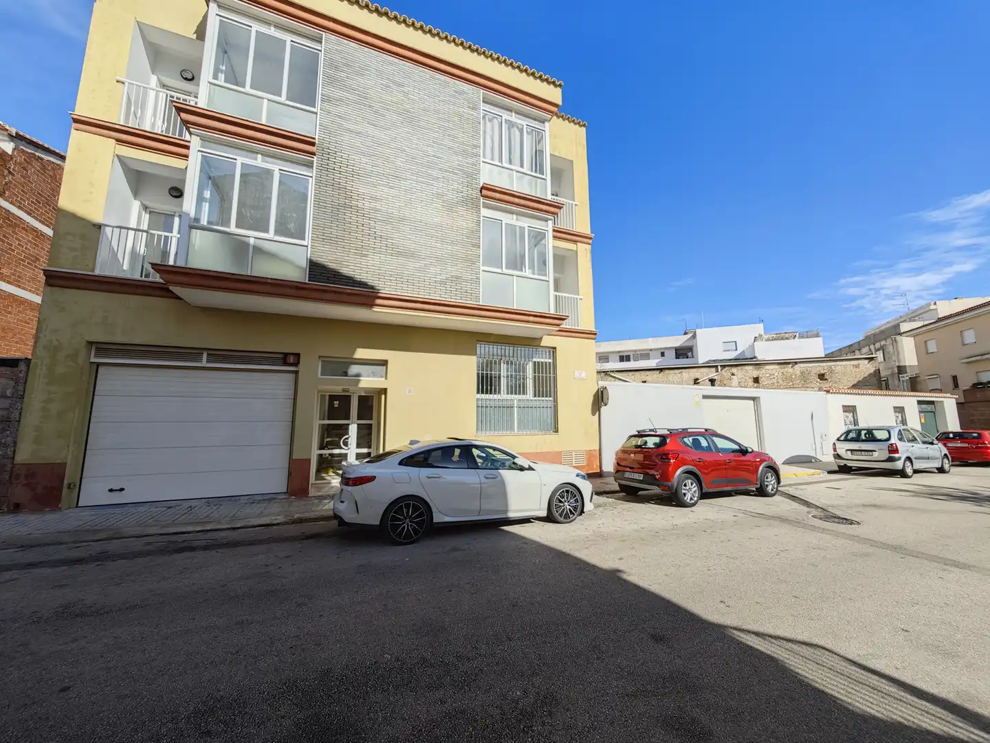 Vista exterior de Garaje en venta en Bellreguard