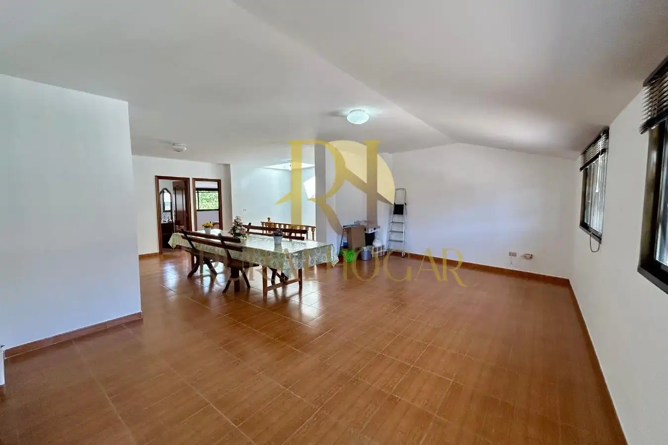 Casa adosada en venta en Vilamartín de Valdeorras con Terraza