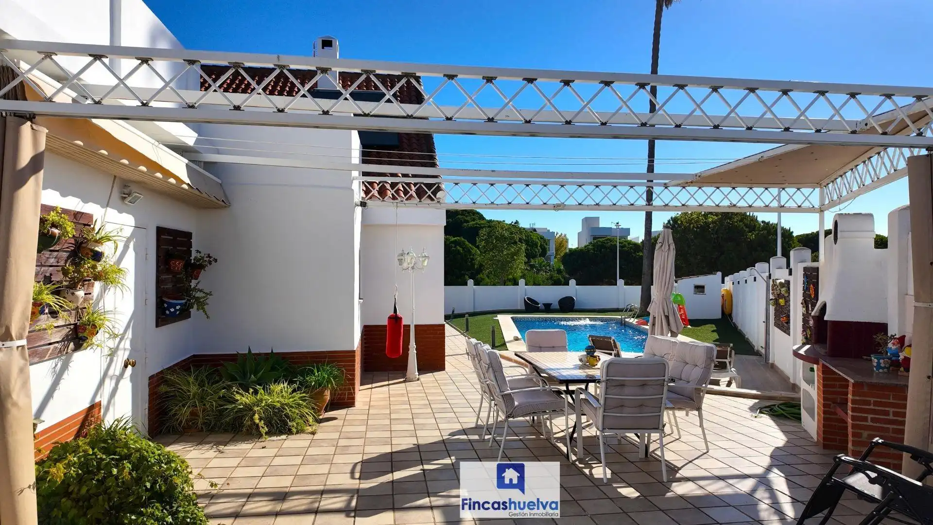 Vista exterior de Casa o xalet en venda en El Rompido, Huelva