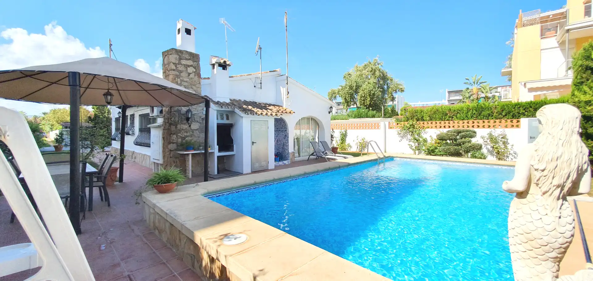 Swimming pool of Houses for rent in Dénia  with Air Conditioner, Heating and Private garden