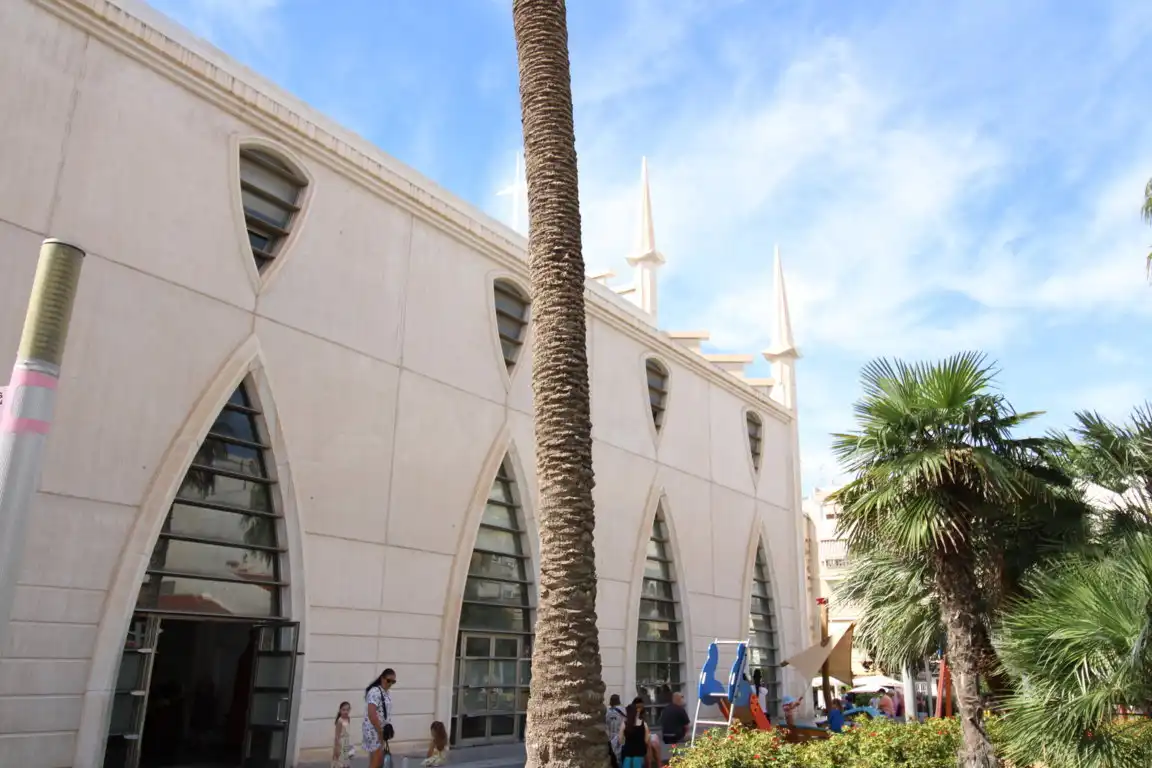 Außenansicht von Wohnung zum Verkauf in Torrevieja mit Möbliert und Balkon