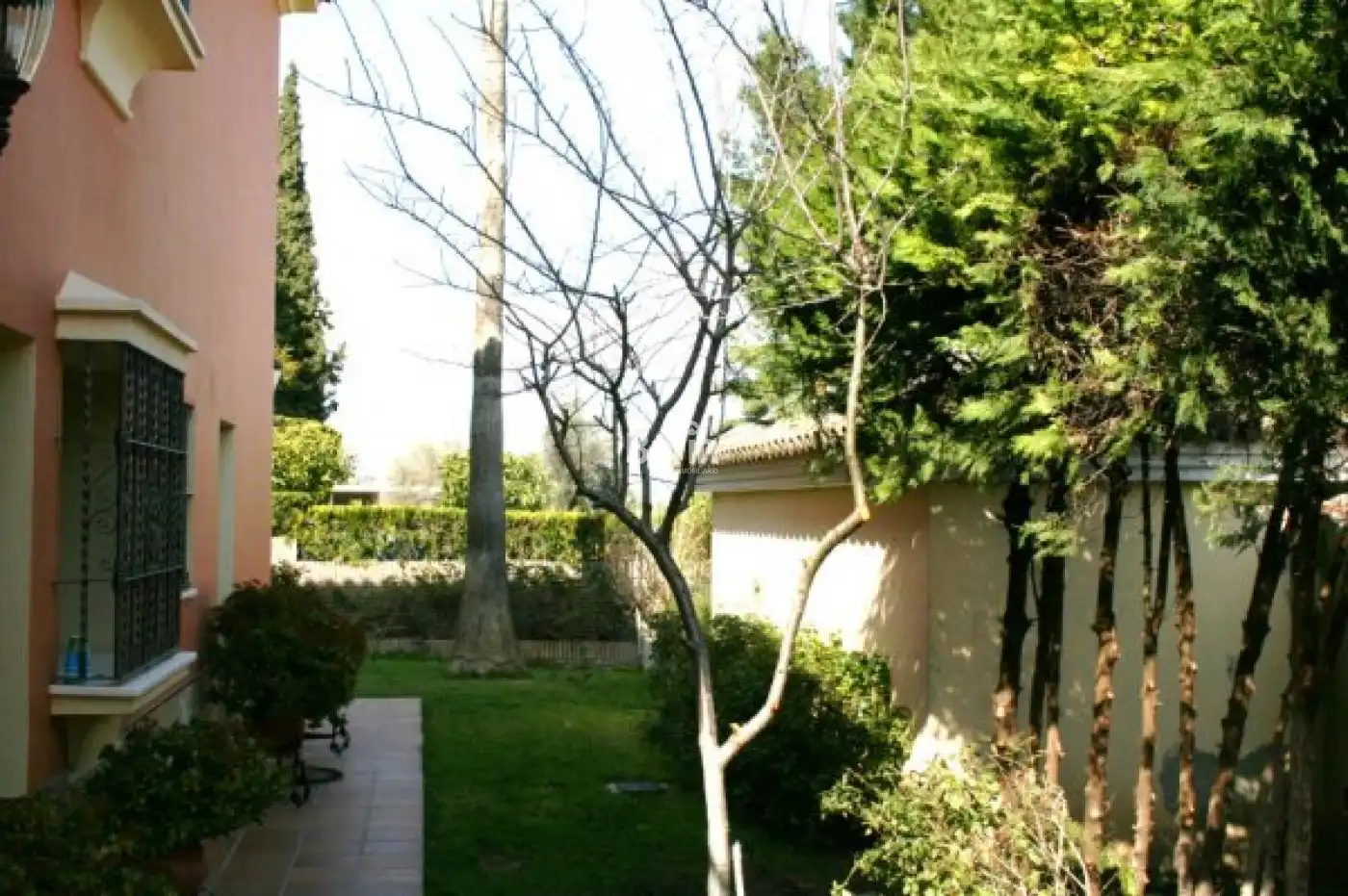 Jardí de Casa o xalet en venda en Camas amb Aire condicionat, Jardí privat i Moblat