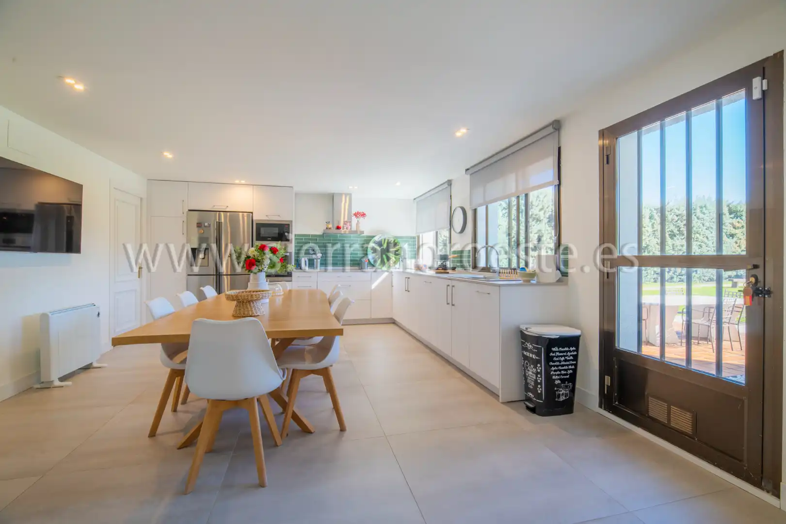 Cocina de Casa o chalet de alquiler en Las Rozas de Madrid con Aire acondicionado, Calefacción y Jardín privado