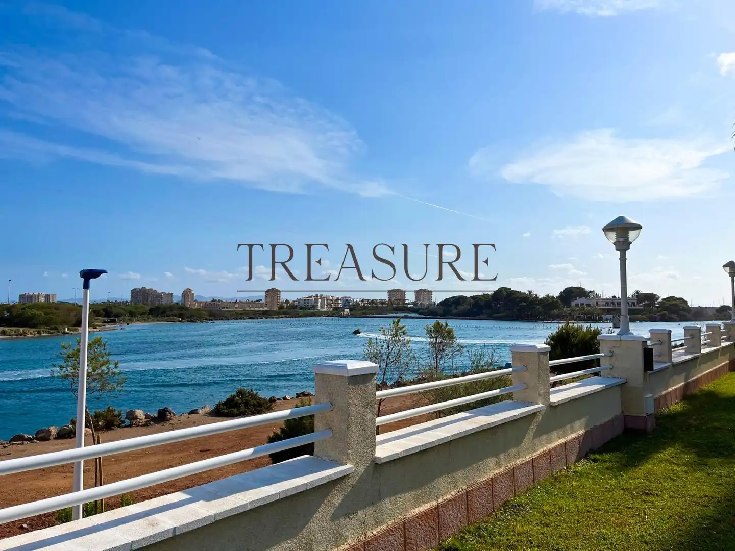 Terrassa de Apartament en venda en La Manga del Mar Menor amb Aire condicionat, Terrassa i Moblat