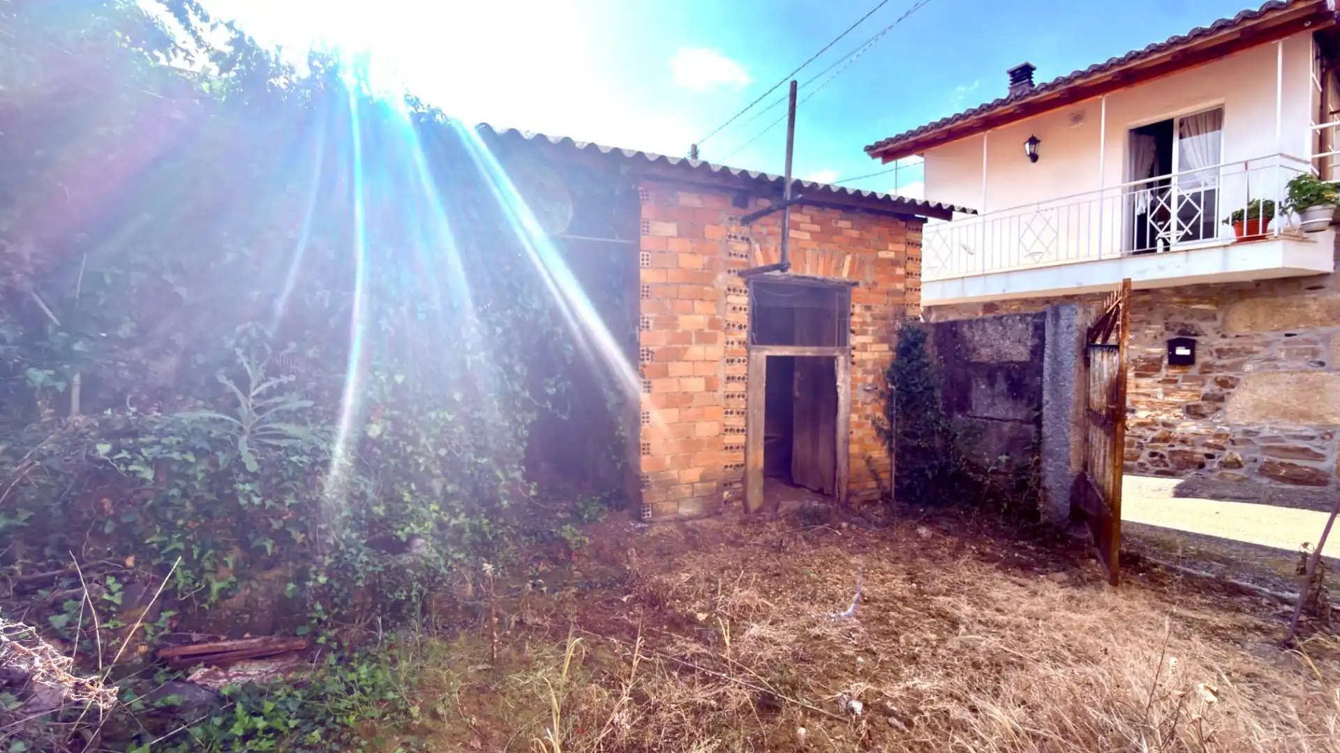 Exterior view of Houses for sale in A Merca    with Balcony